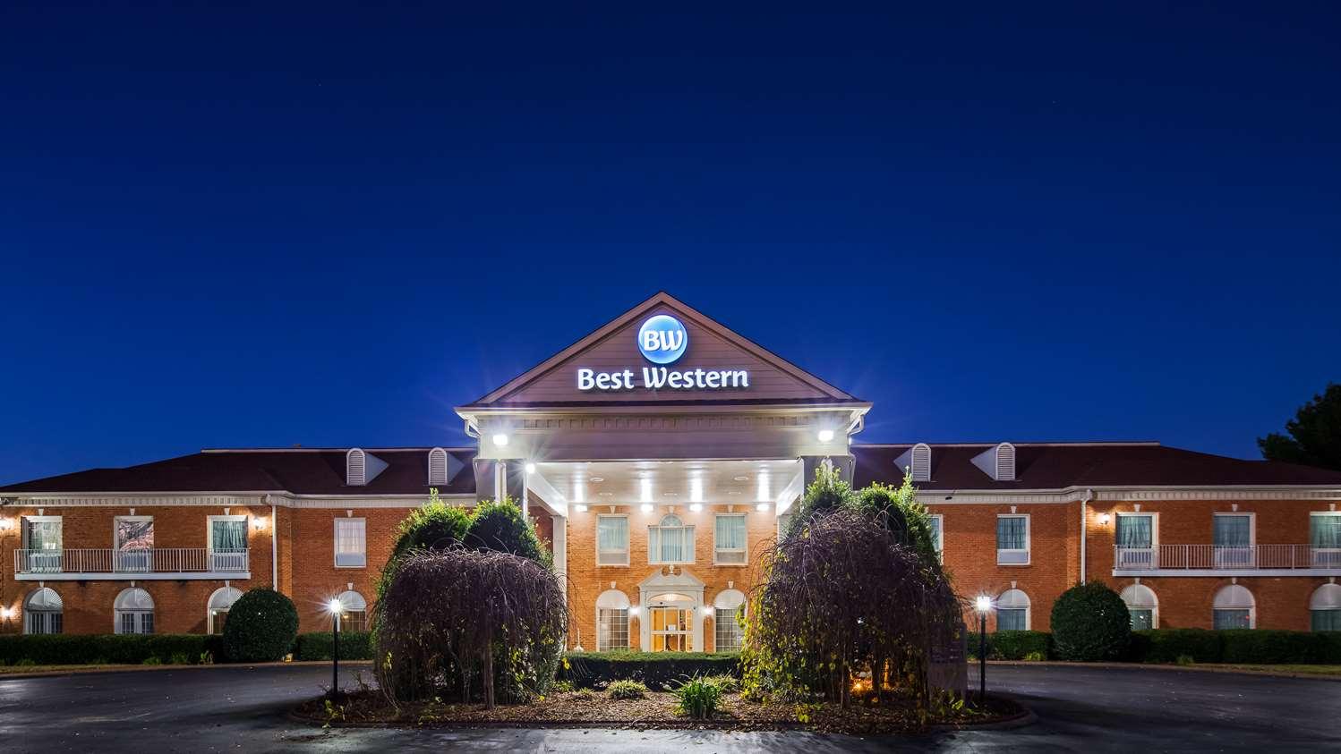 Best Western Spring Hill Inn & Suites in Spring Hill, TN