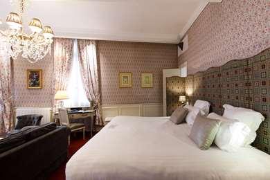 Best Western Grand Monarque in Chartres, FR