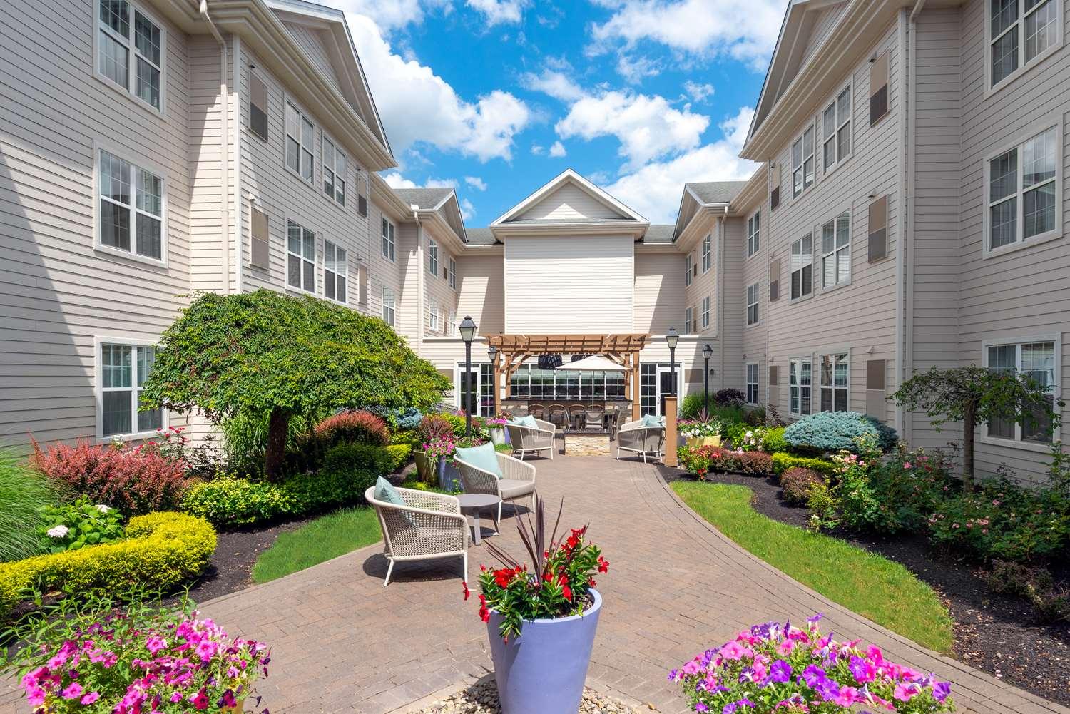 Homewood Suites by Hilton Buffalo-Airport in Cheektowaga, NY