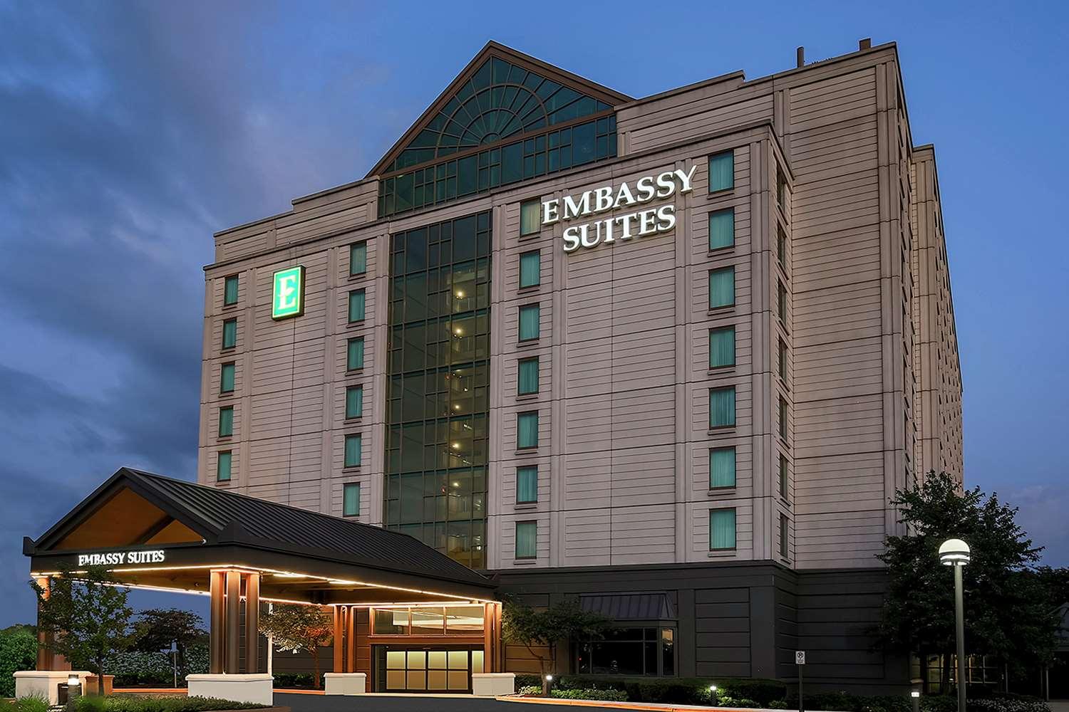 Embassy Suites by Hilton Chicago Lombard Oak Brook in Lombard, IL