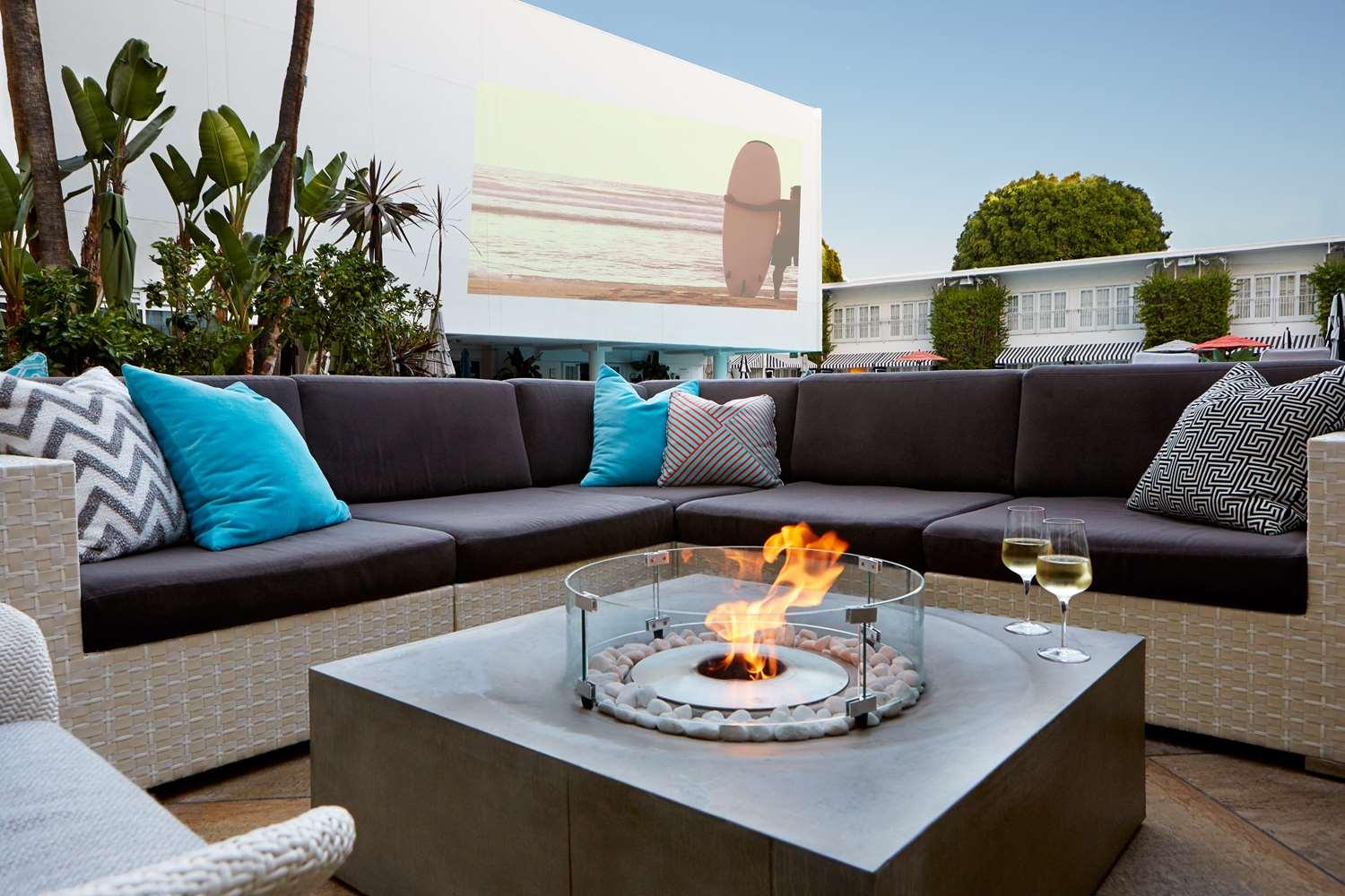 The Beverly Hilton image