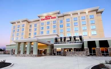 Hilton Garden Inn Olathe in Olathe, KS