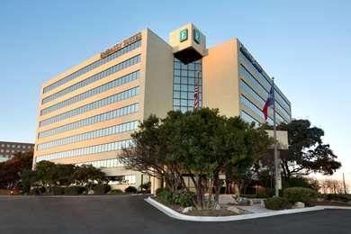 Embassy Suites by Hilton San Antonio Airport in San Antonio, TX