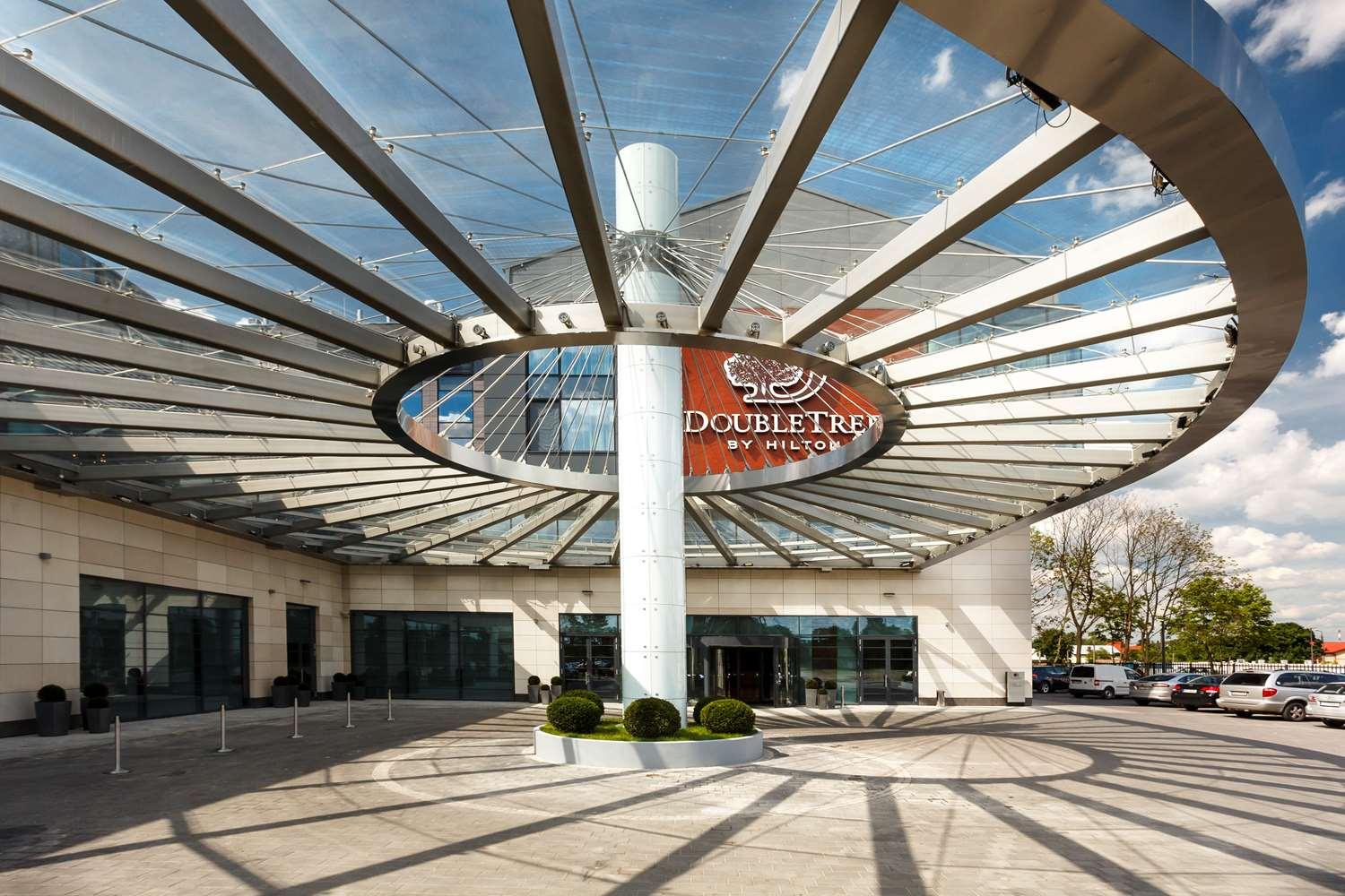 DoubleTree by Hilton Hotel & Conference Centre Warsaw image