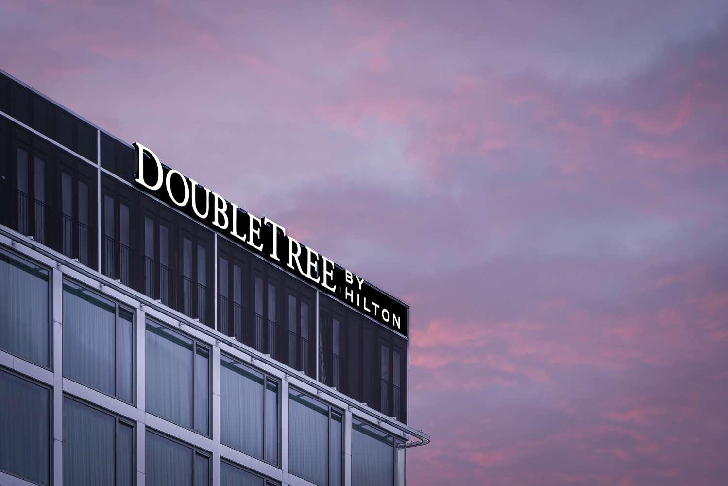 DoubleTree by Hilton Amsterdam - NDSM Wharf in Amsterdam, NL