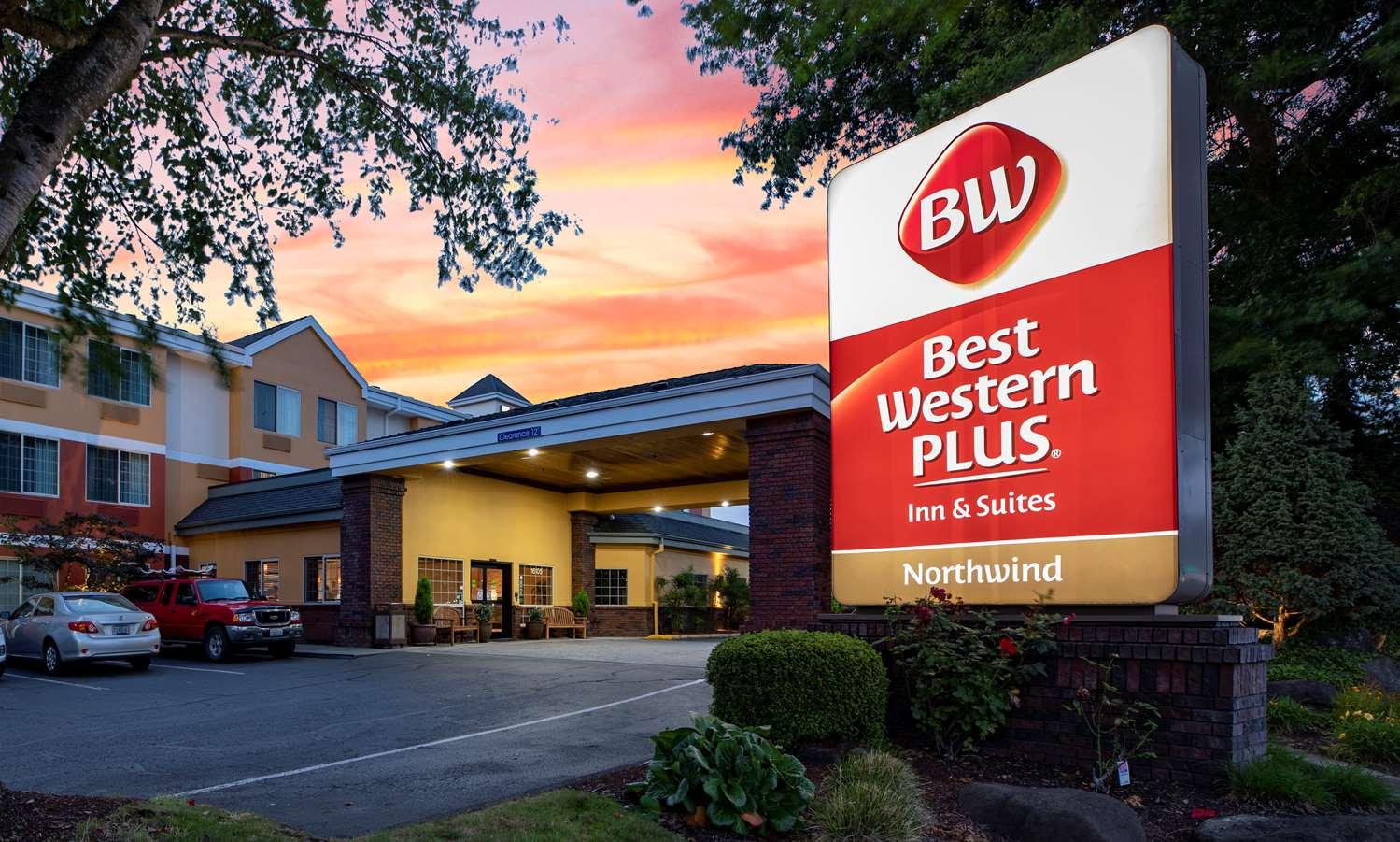 Best Western Plus Northwind Inn & Suites in Tigard, OR