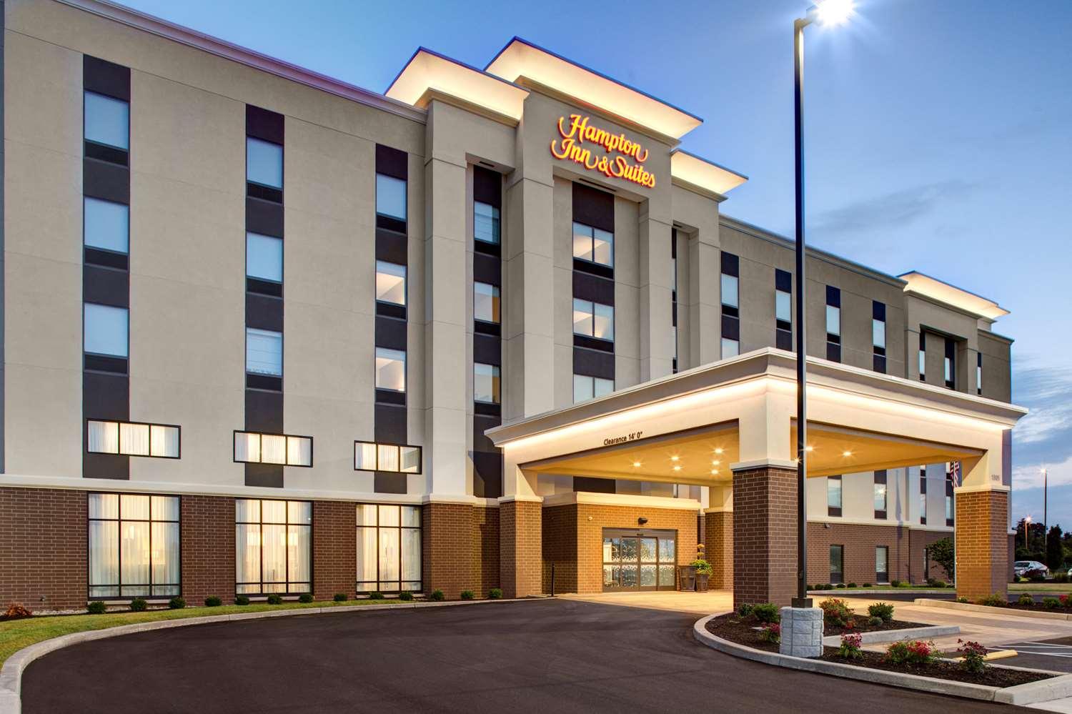 Hampton Inn & Suites Syracuse North Airport Area in Syracuse, NY