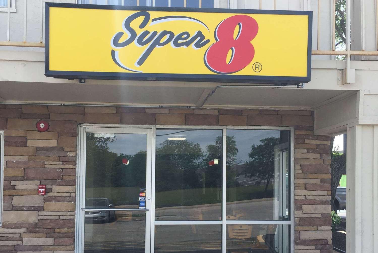 Super 8 by Wyndham Florence in Florence, KY