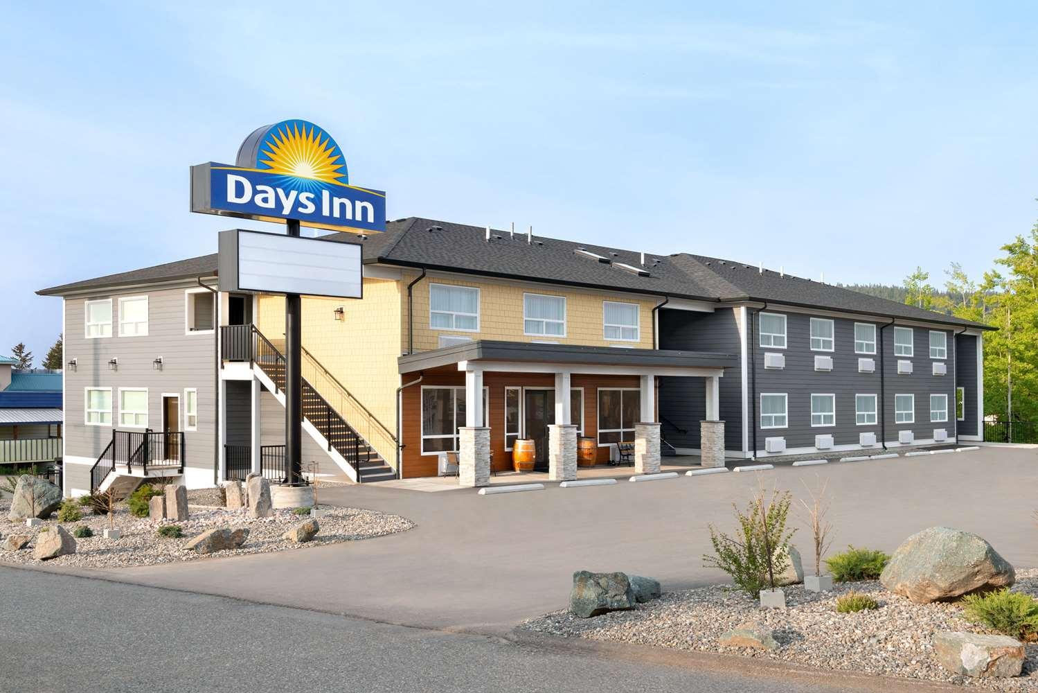 Days Inn by Wyndham 100 Mile House in 100 Mile House, BC