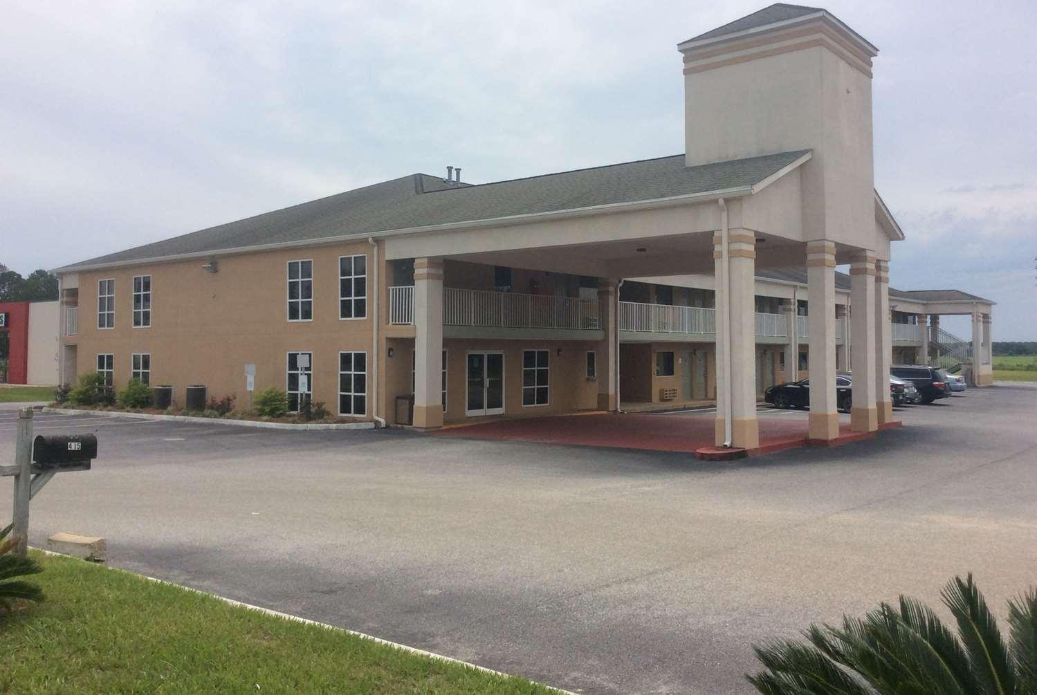 Days Inn by Wyndham Donalsonville in Donalsonville, GA