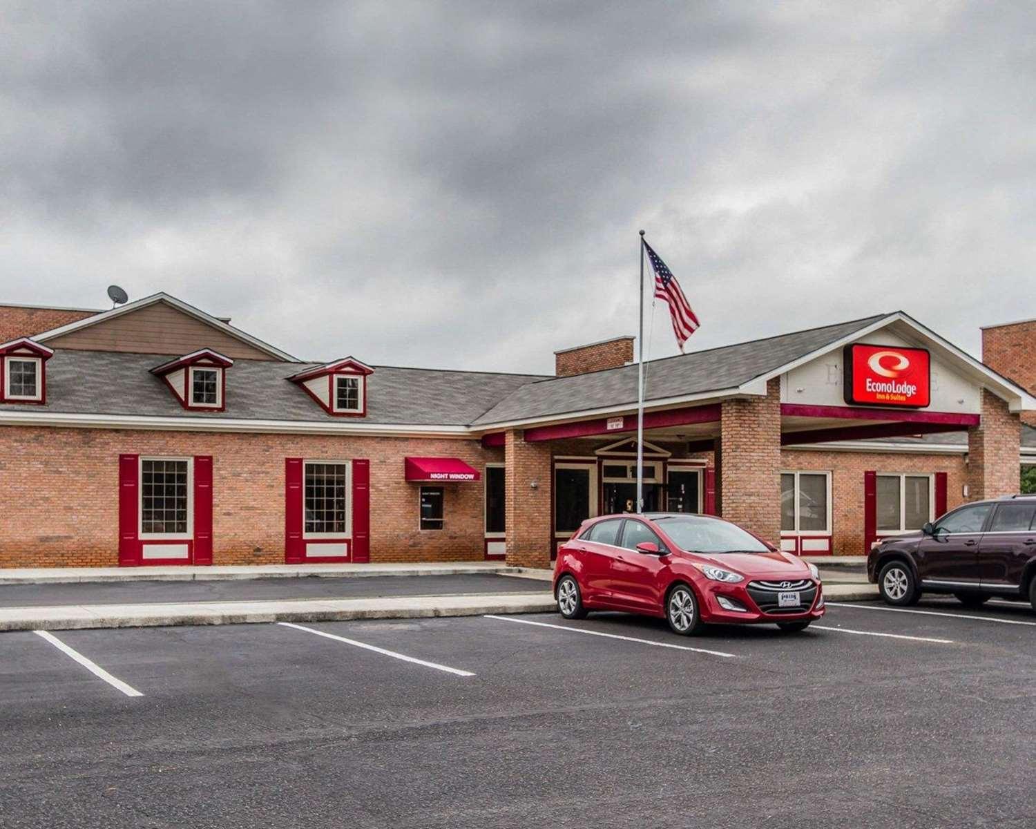 Econo Lodge Inn and Suites Enterprise in Enterprise, AL