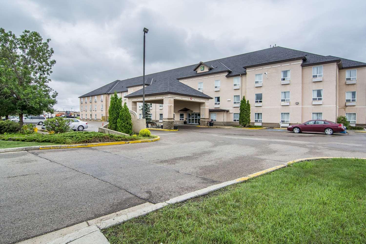 Quality Inn and Suites in Yorkton, SK