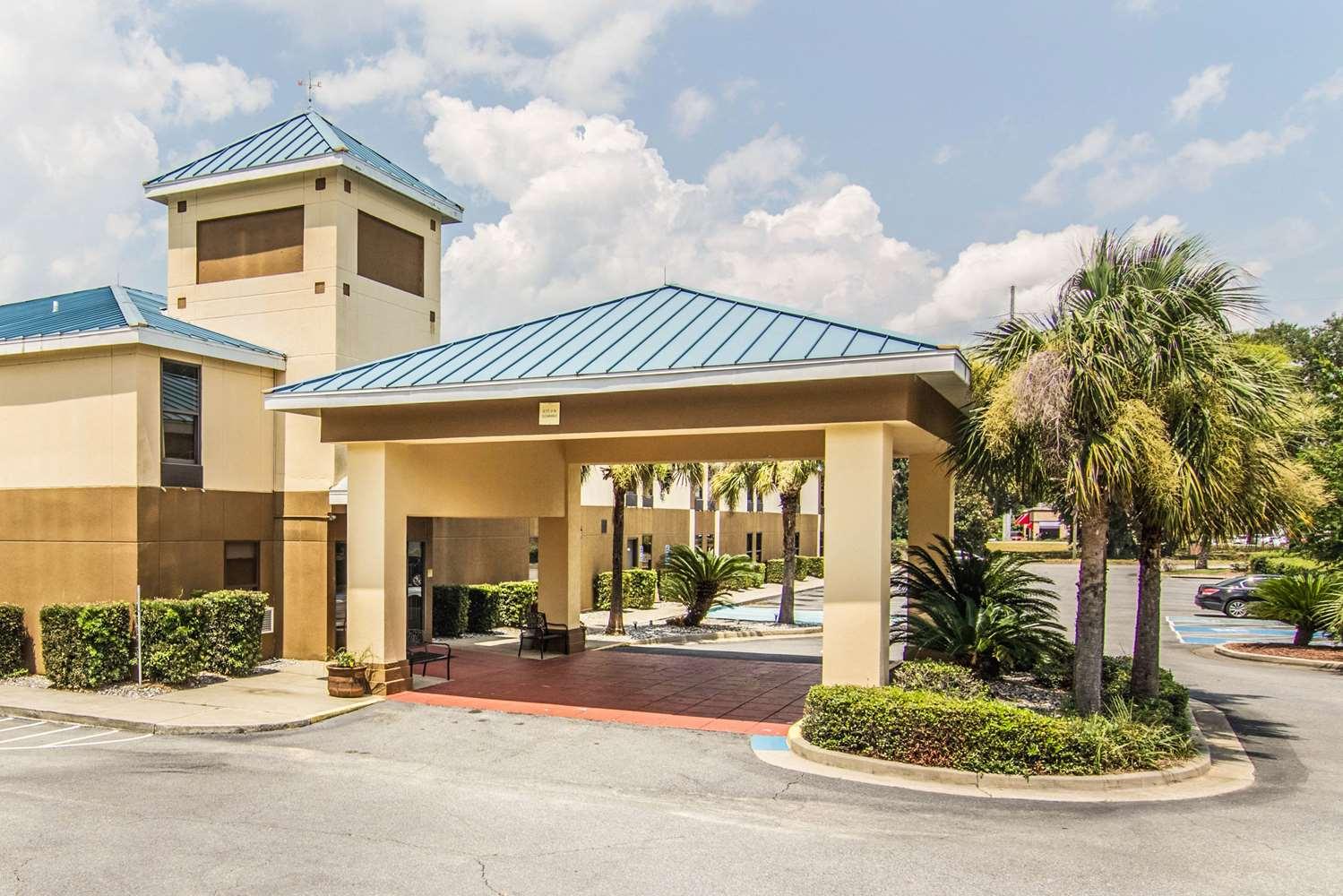 Econo Lodge Darien in Darien, GA