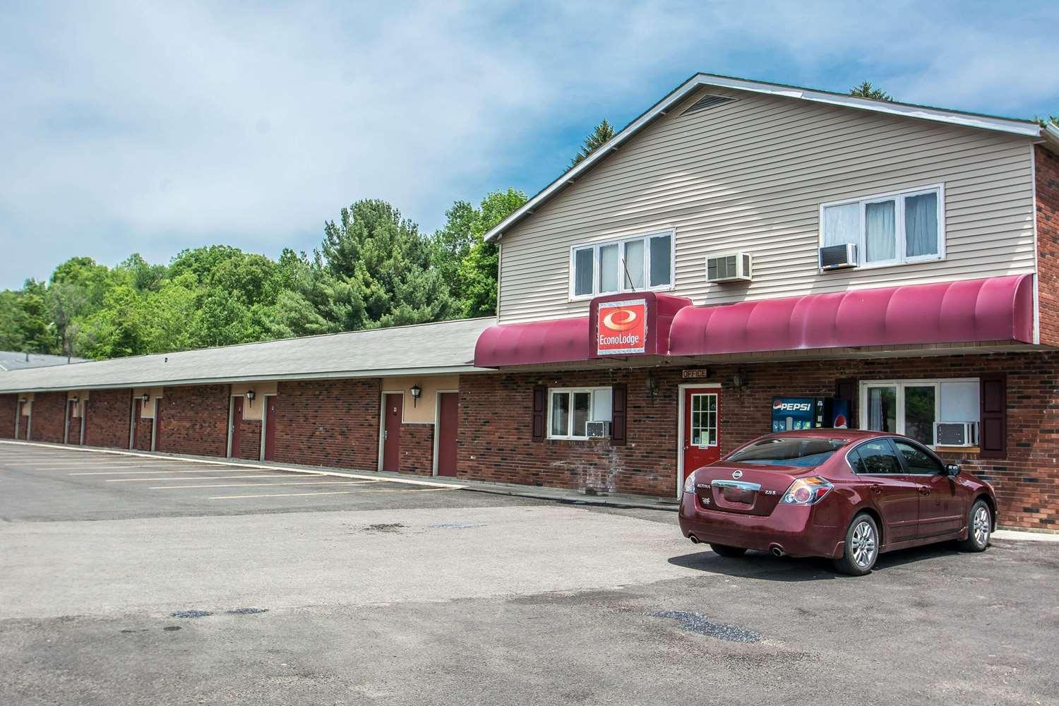 Econo Lodge Hornell in Hornell, NY