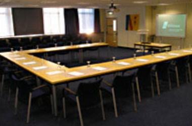 Derbyshire & Nottinghamshire Chamber in Chesterfield, GB1