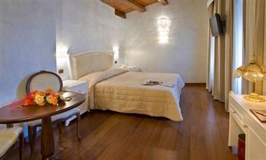 Hotel Rojan in Sulmona, IT