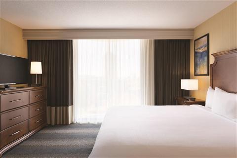 Embassy Suites by Hilton Bloomington/Minneapolis in Bloomington, MN