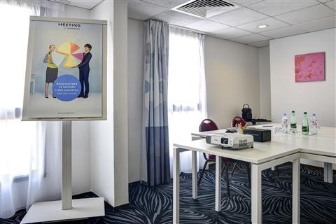 Novotel Paris Suresnes Longchamp in Nanterre, FR