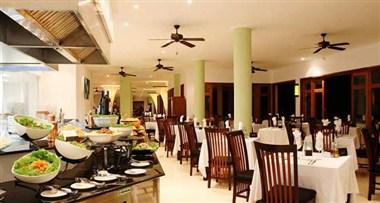 DoubleTree by Hilton Seychelles - Allamanda Resort and Spa in Victoria, SC