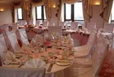 Cleddau Bridge Hotel in Pembroke Dock, GB3