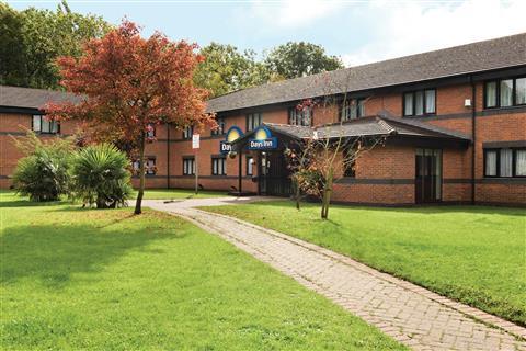 Days Inn by Wyndham Warwick North M40 in Warwick, GB1