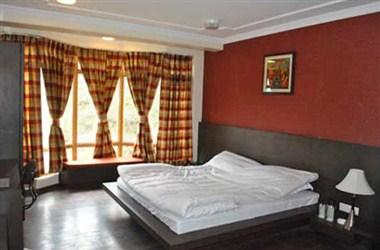 Hotel Pine Spring Pahalgam in Pahalgam, IN