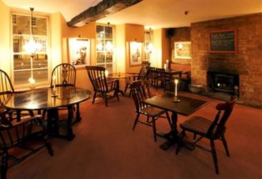 The Golden Pheasant Inn in Burford, GB1
