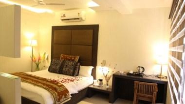 Hotel Poonam Plaza in Agra, IN