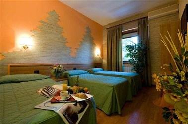 Hotel tre Leoni in Somma Lombardo, IT