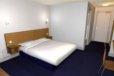 Travelodge Cardiff M4 in Pontyclun, GB3