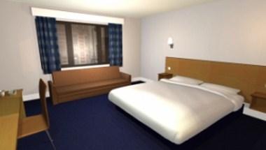 Travelodge Pembroke Dock in Pembroke Dock, GB3