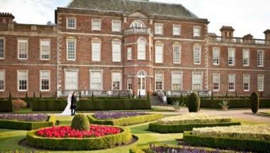 Wimpole Hall in Royston, GB1