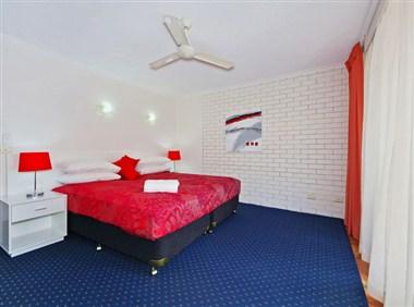 Broadbeach Travel Inn Apartments in Gold Coast, AU