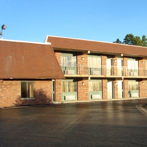 Logan Lodge Motel in Urbana, OH