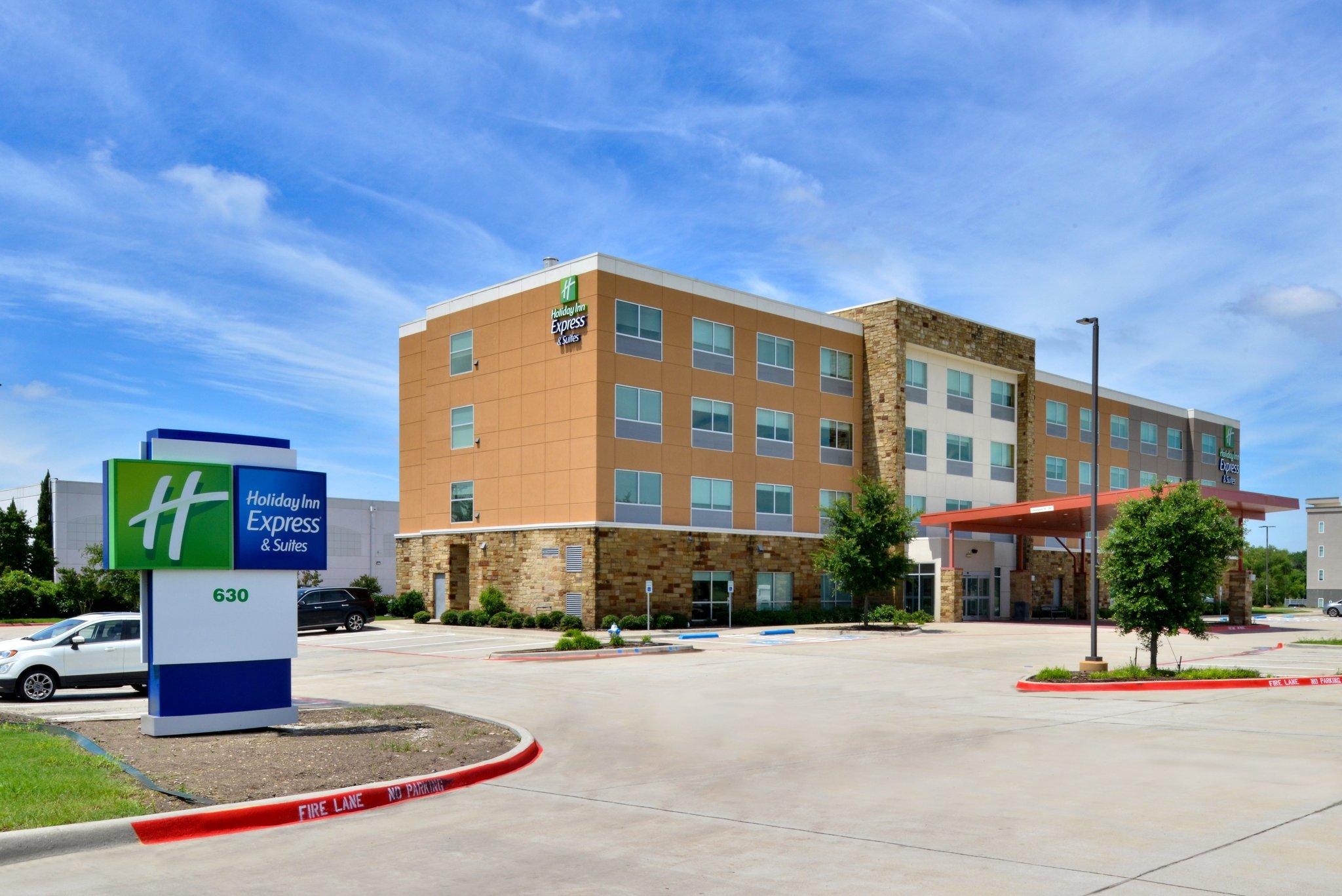 Holiday Inn Express & Suites Wylie West in Wylie, TX