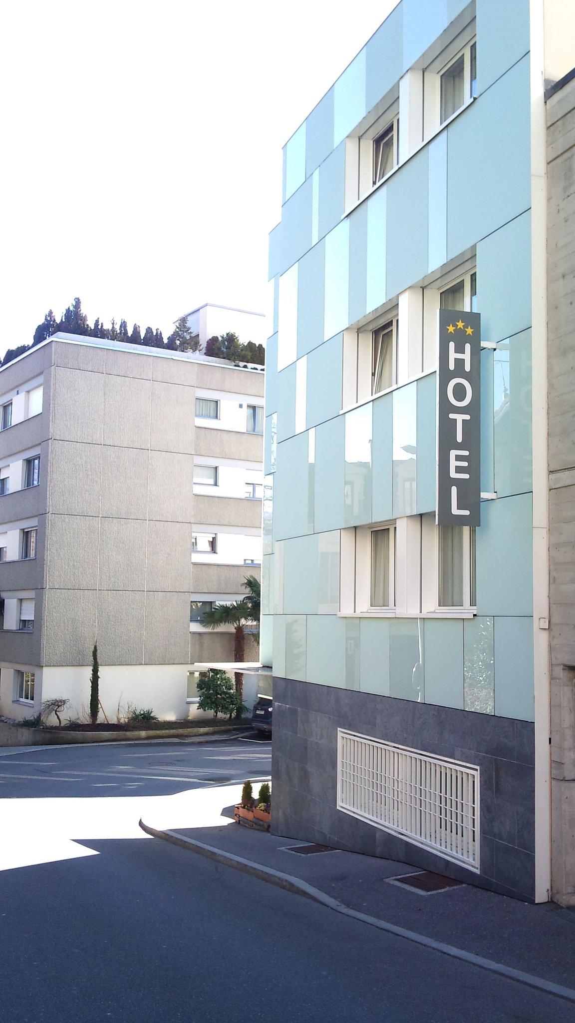 Hotel Bon-Port in Montreux, CH