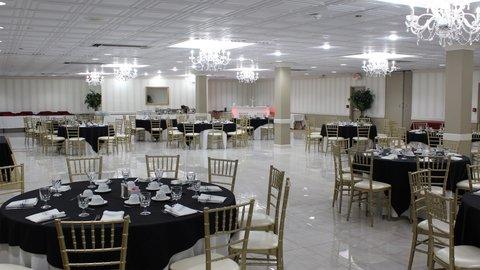 Holiday Inn Hazlet in Newark, NJ