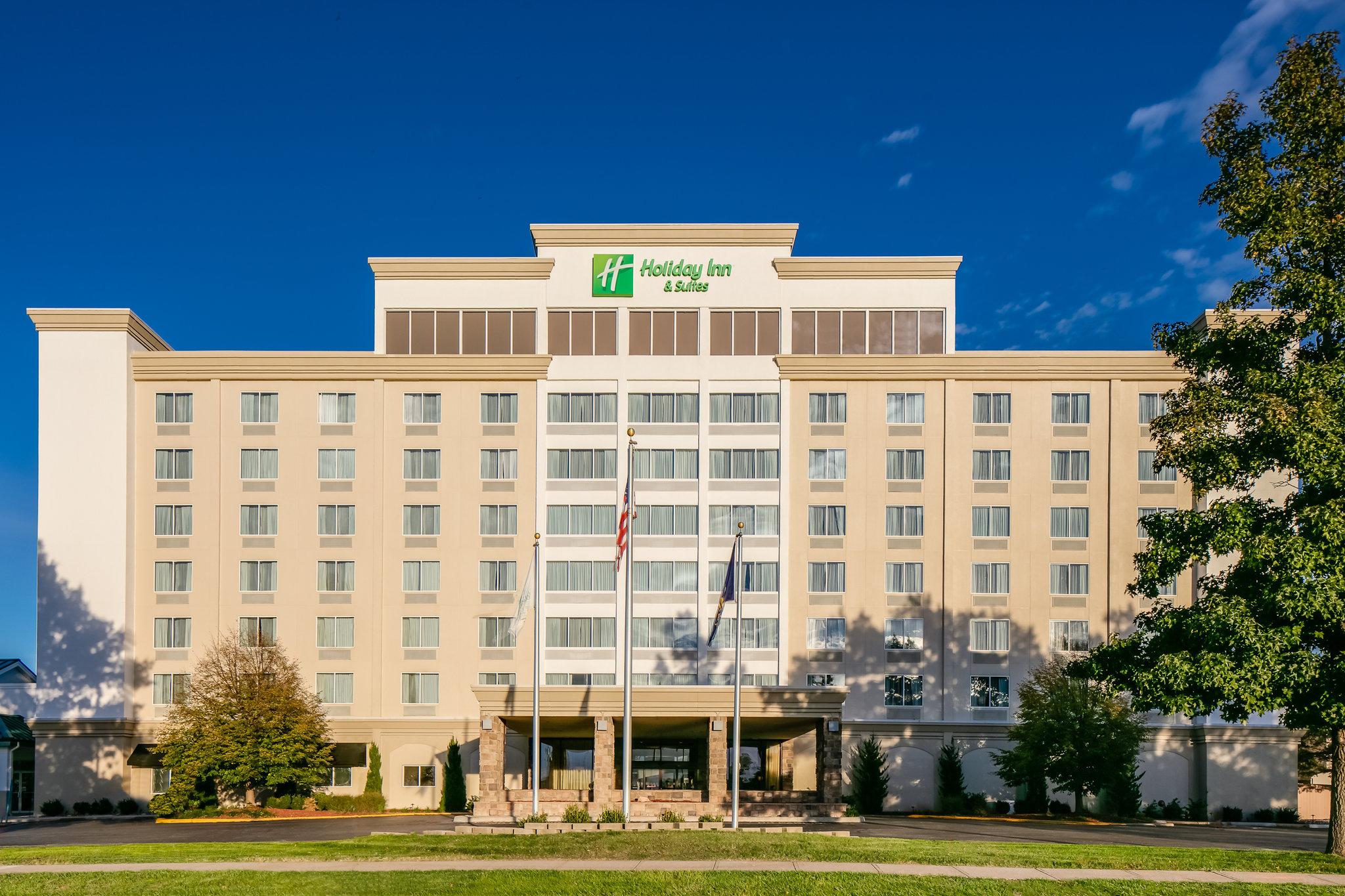 Holiday Inn Hotel & Suites Overland Park-West in Overland Park, KS