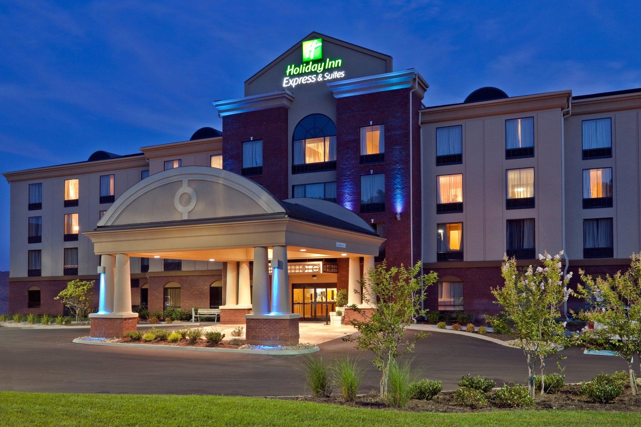 Holiday Inn Express Hotel & Suites Kodak East-Sevierville in Kodak, TN