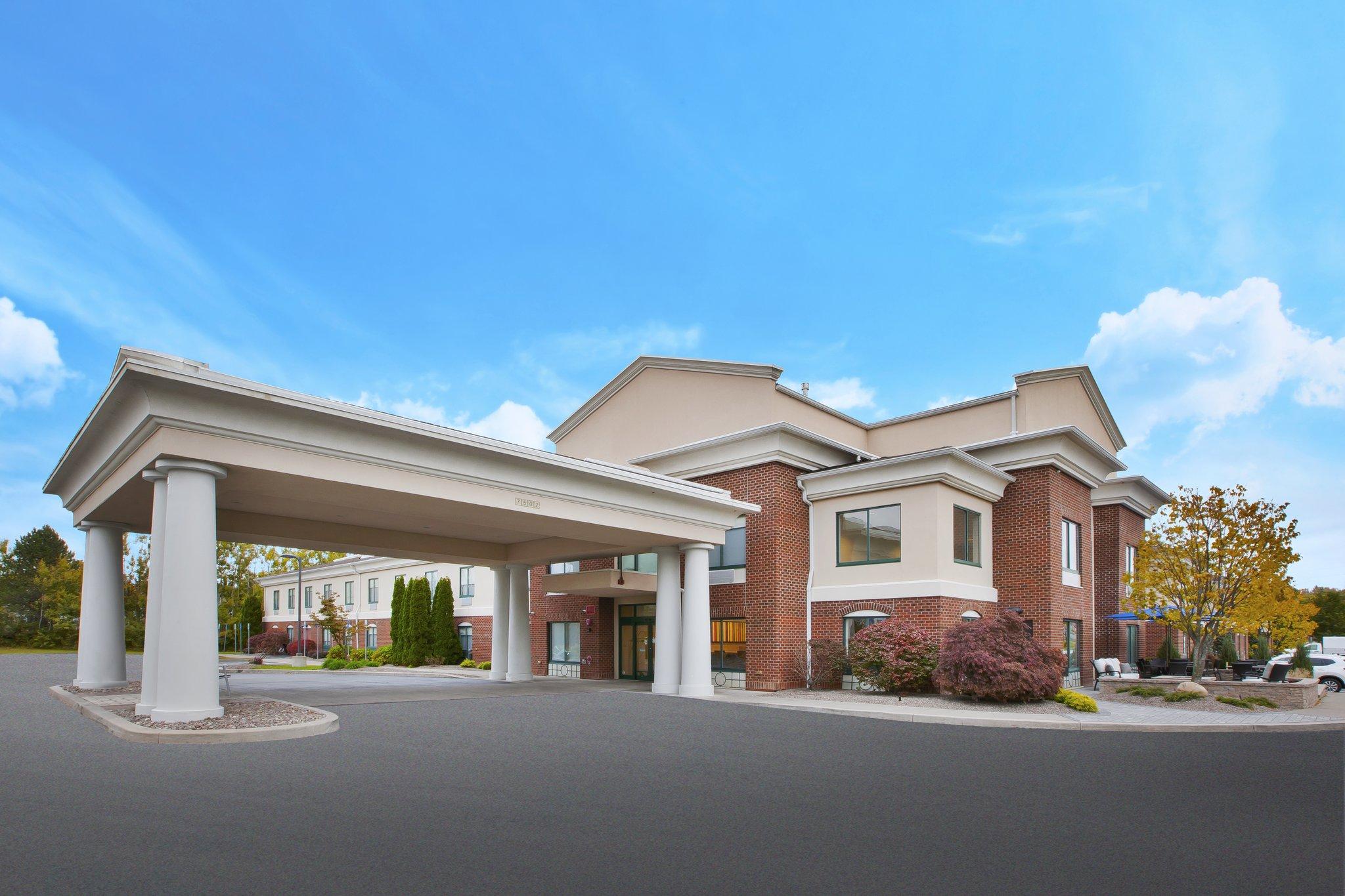 Holiday Inn Express Hotel & Suites Rochester-Victor in Victor, NY
