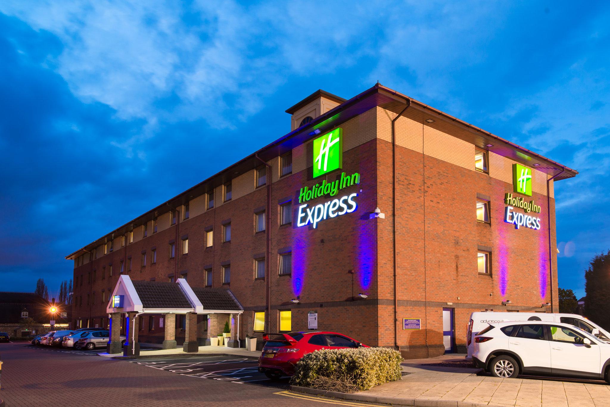 Holiday Inn Express Birmingham-Oldbury M5 in Birmingham, GB1