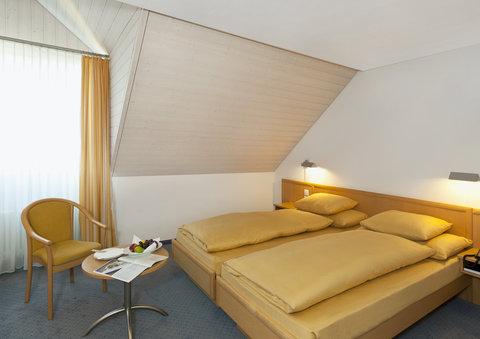 Hotel Zum Goldenen Kopf in Buelach, CH