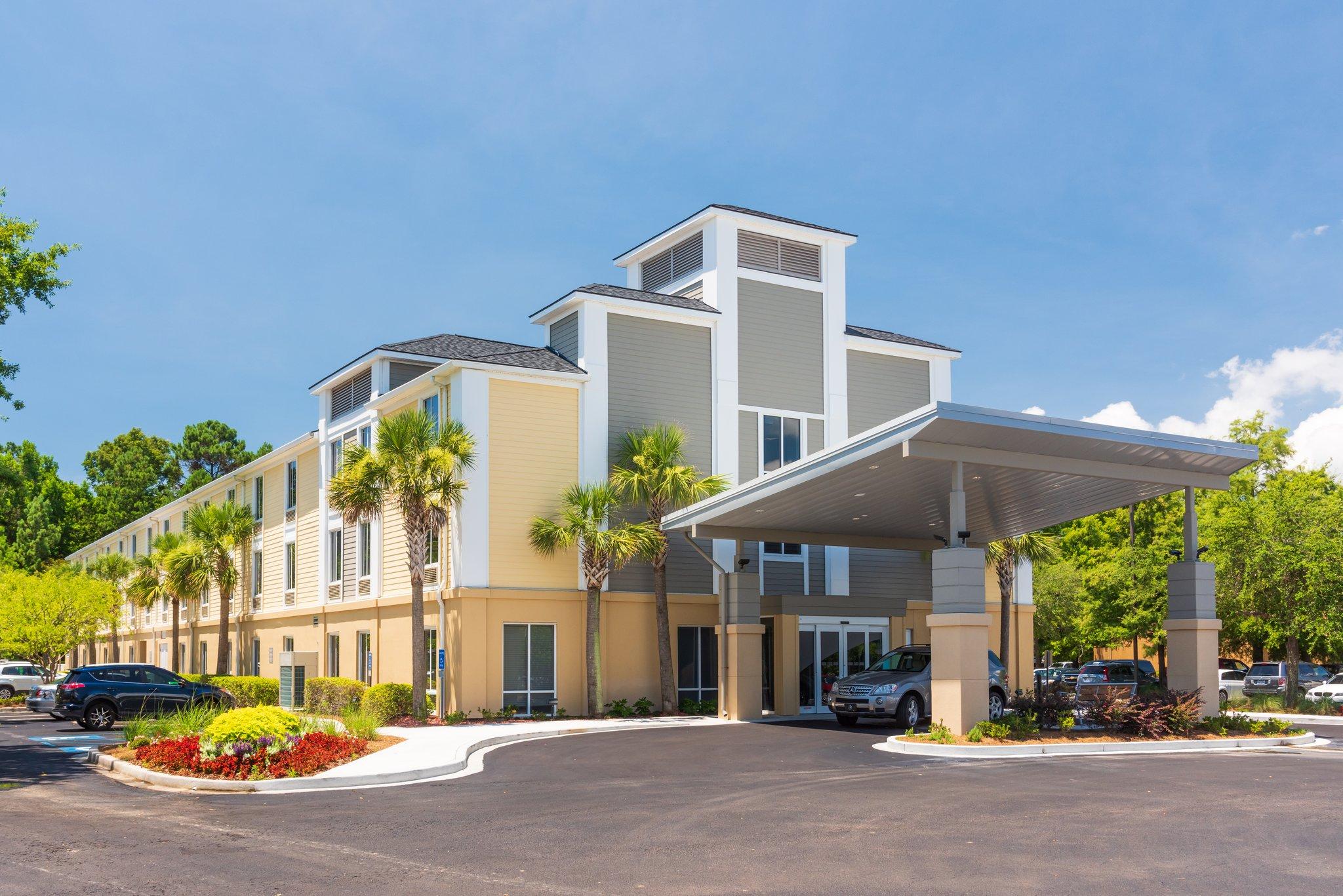 Holiday Inn Express Hotel Charleston US 17 & Interstate 526 in Charleston, SC