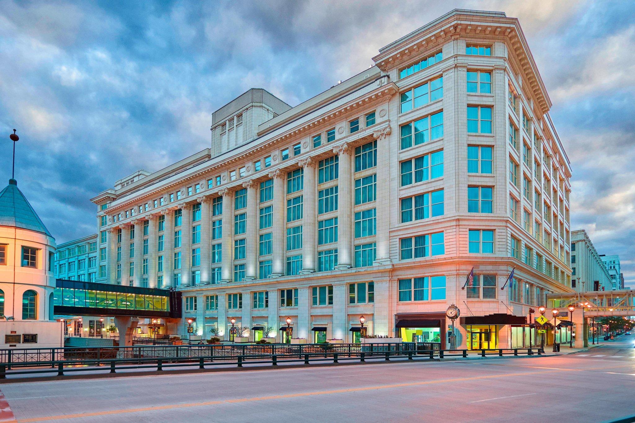 Residence Inn Milwaukee Downtown in Milwaukee, WI