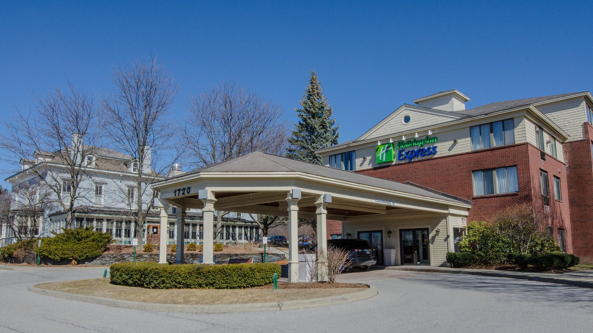 Holiday Inn Express S Burlington in South Burlington, VT