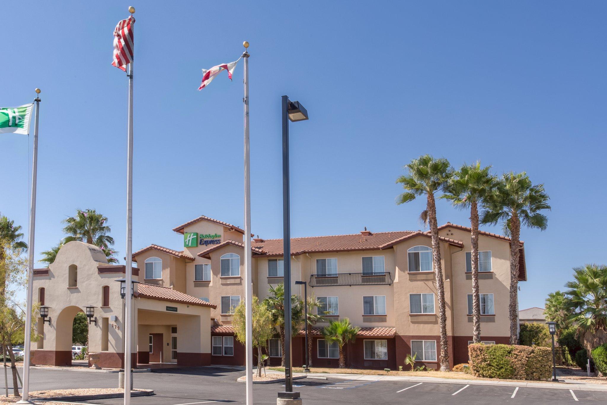 Holiday Inn Express Hotel & Suites Manteca in Manteca, CA