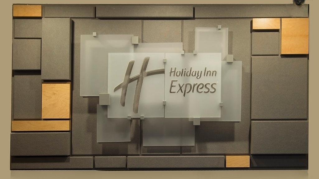 Holiday Inn Express San Antonio-Airport image