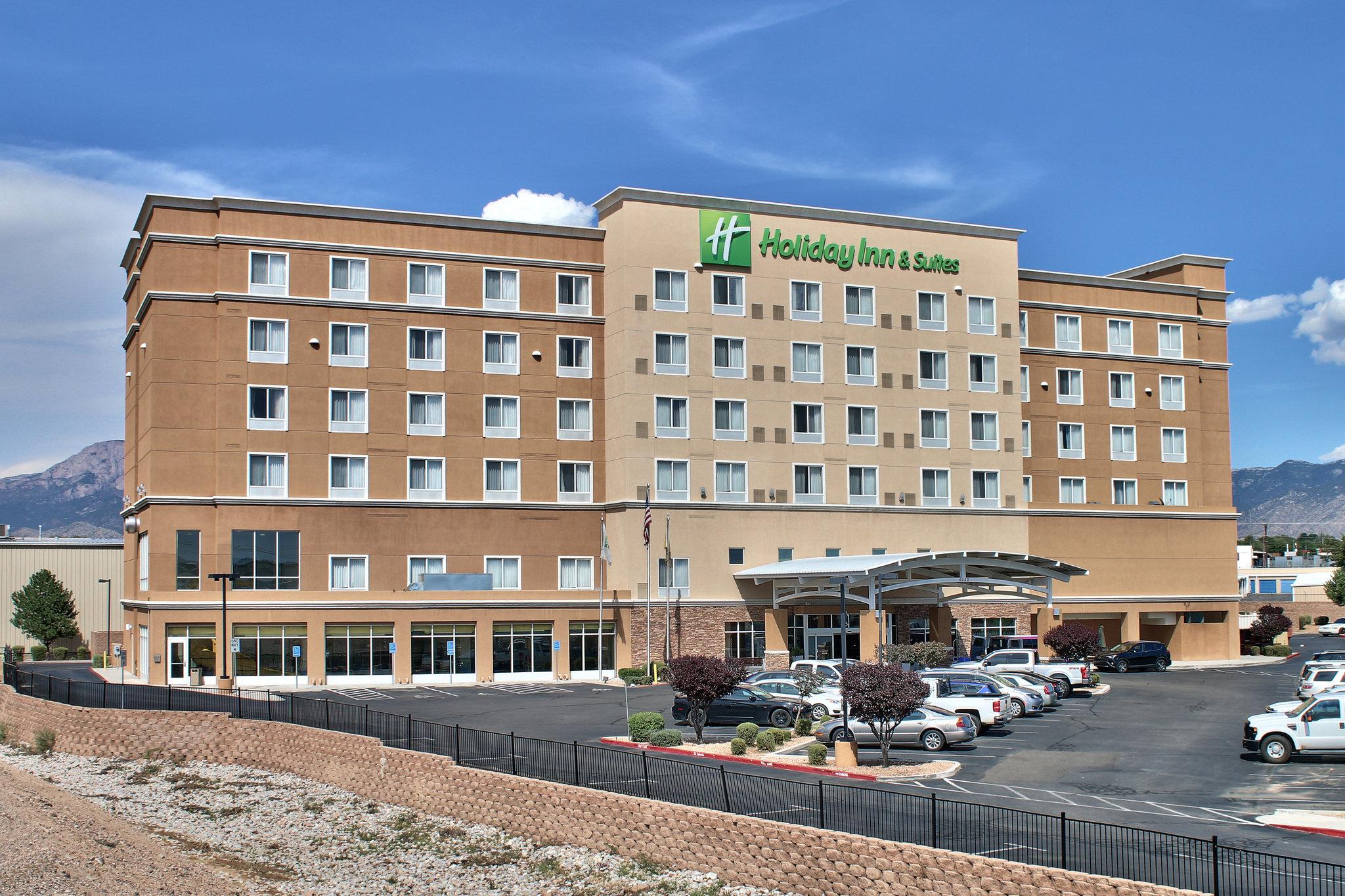 Holiday Inn & Suites Albuquerque-North I-25 in Albuquerque, NM