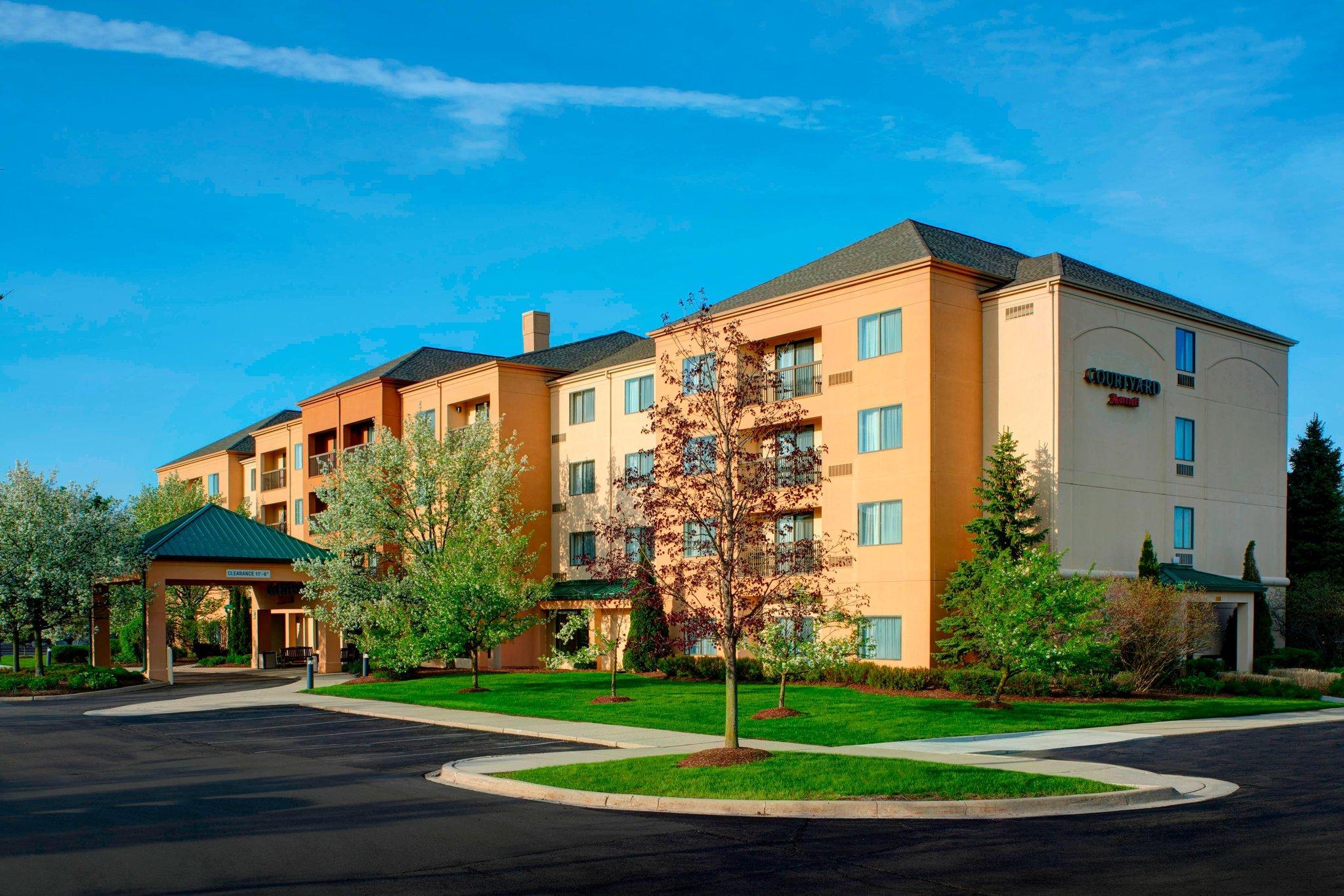 Courtyard Detroit Pontiac/Auburn Hills in Pontiac, MI