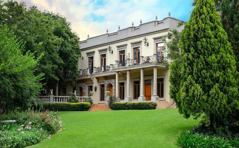 FAIRLAWNS BOUTIQUE HOTEL & SPA in Johannesburg, ZA